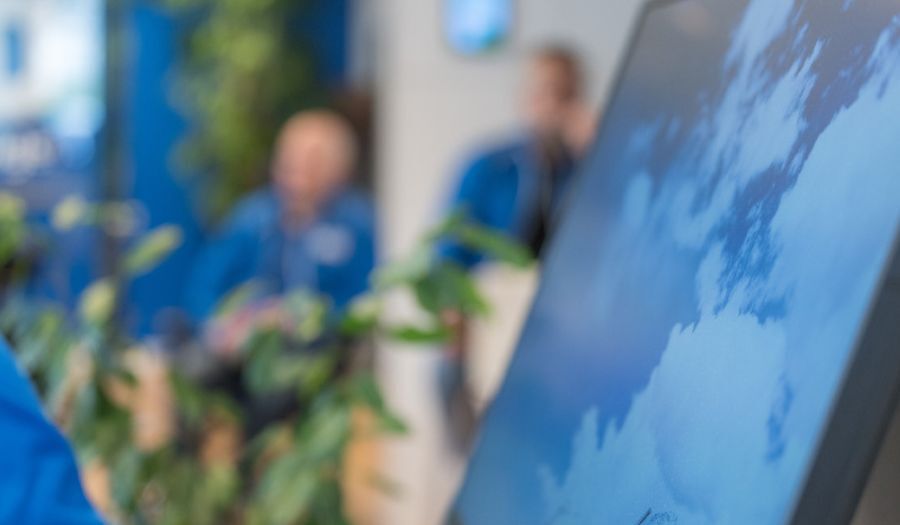 Haasteita infonäytön kanssa? Missä vika, kuka auttaa?